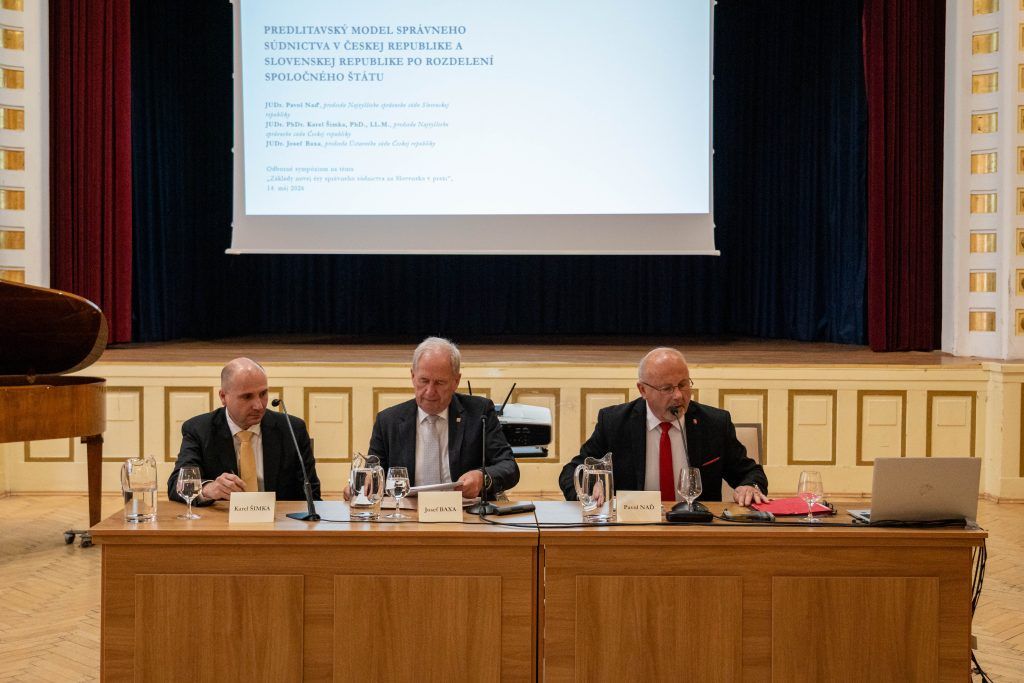 Diskutujúci v 1. odbornom bloku