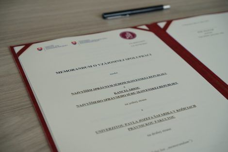 Podpis memoranda rozširuje sieť spolupráce o ďalšiu právnickú fakultu